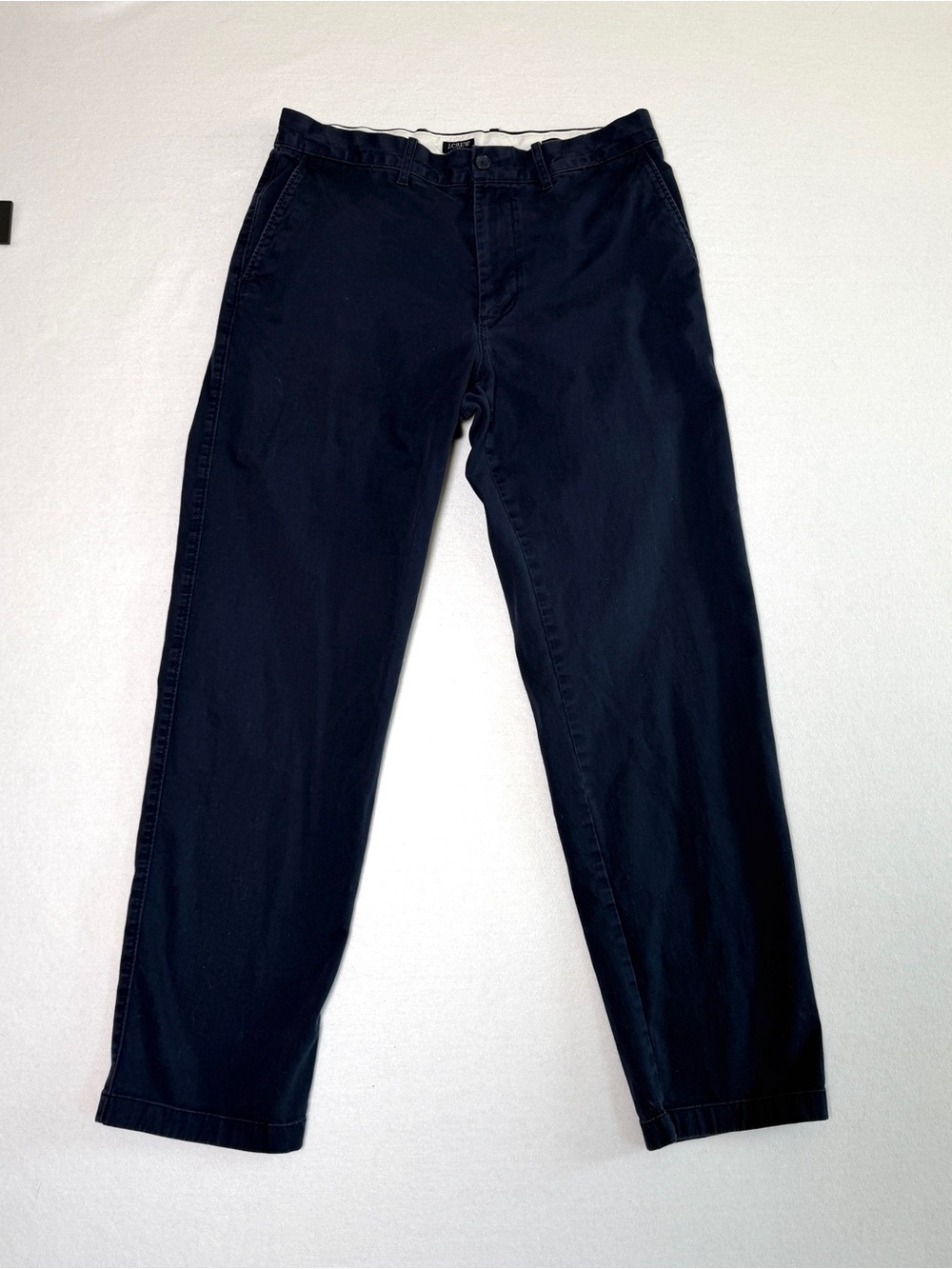 J Crew Men's Flex Relaxed Flat Front Chinos Navy Blue Size 33 x 32 Read Descrip
